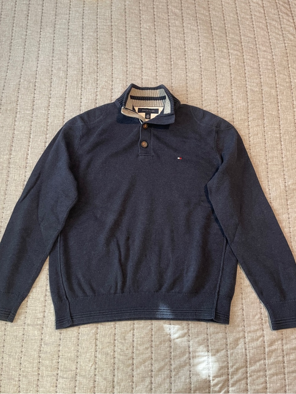 Tommy Hilfiger Navy Zip‑Style Mock Neck Sweater with Contrast Trim